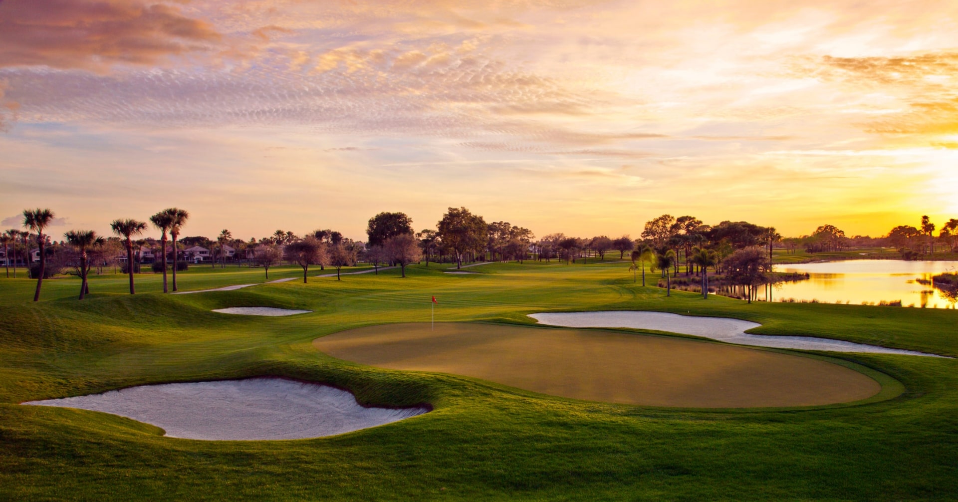 Luxury Golf Resort in Palm Beach, FL
