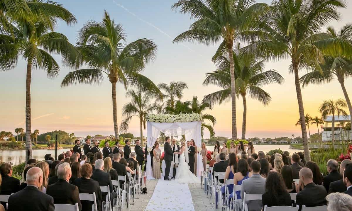 Outdoor wedding at PGA resort