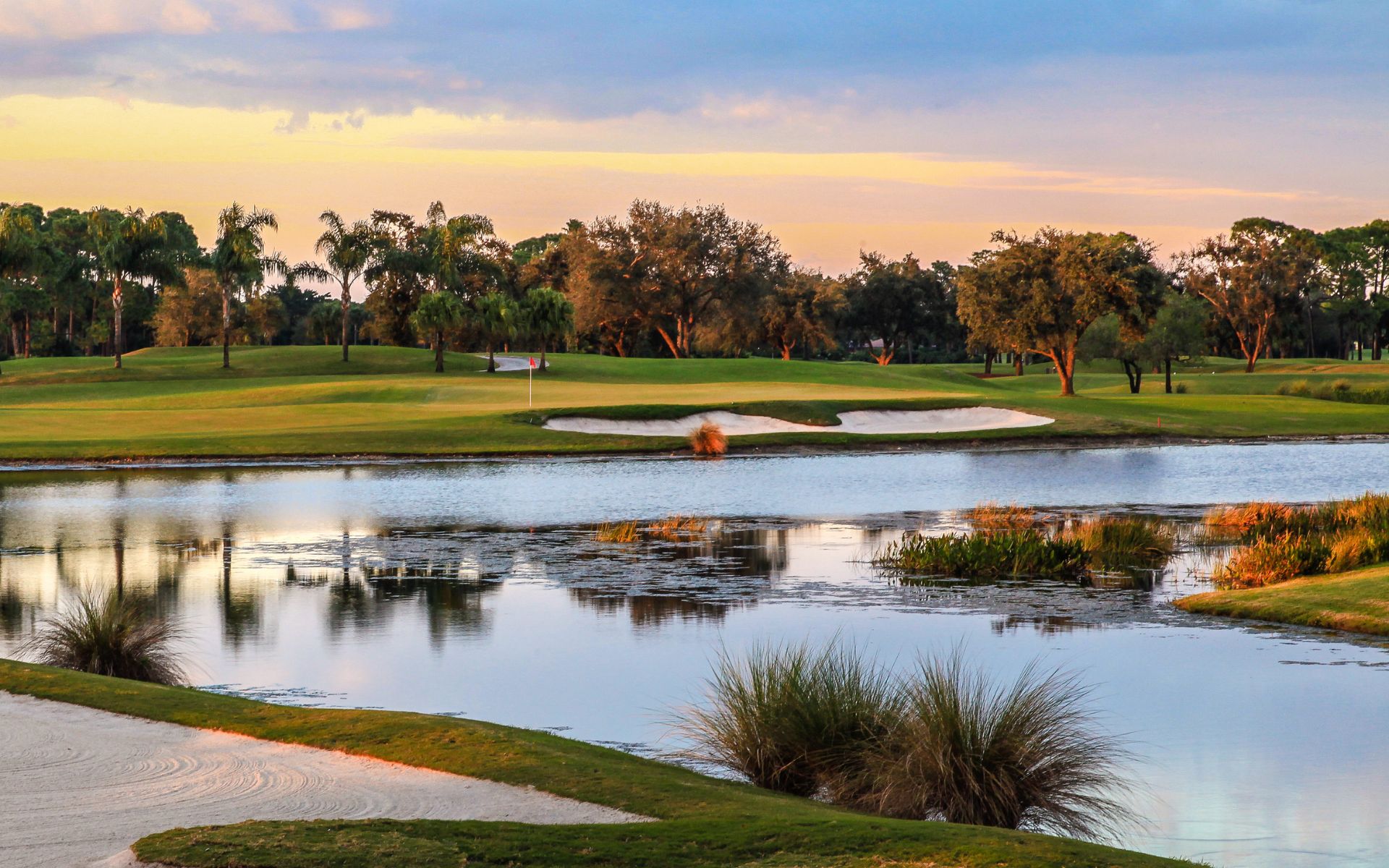 bear trap golf course in daylight