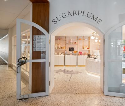 outside of sugarplume gift shop